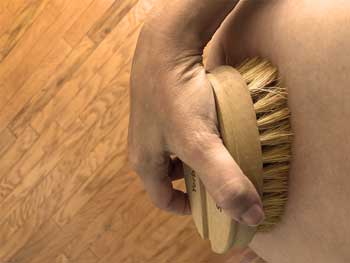 dry brushing during pregnancy belly